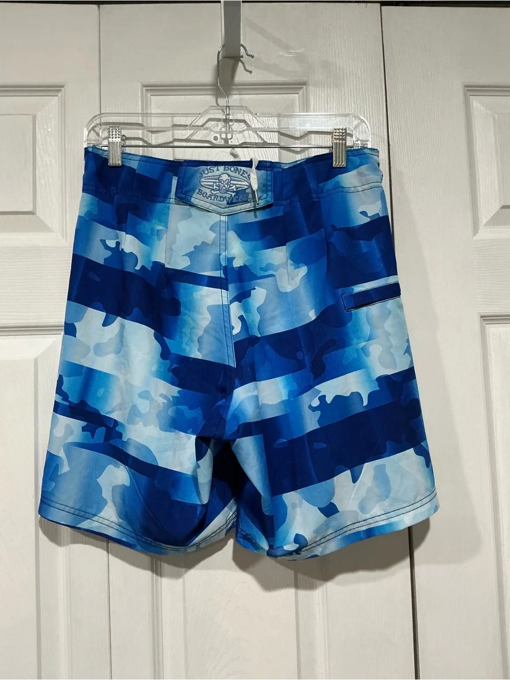 💙 Just Bones Boardwear Men’s Blue and White Board Shorts - 30 (01287)